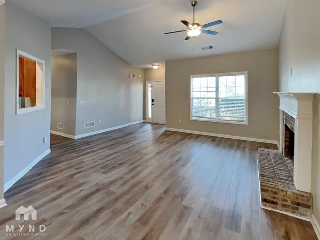 Photo - 3485 Bridle Brook Dr NE