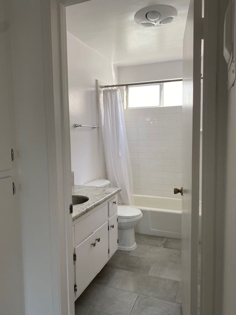 Photo - 1335 N Detroit St