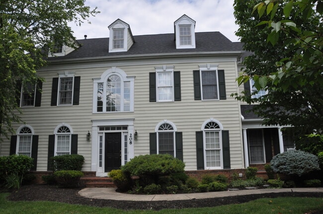 Building Photo - 208 Prettyman Dr Rental