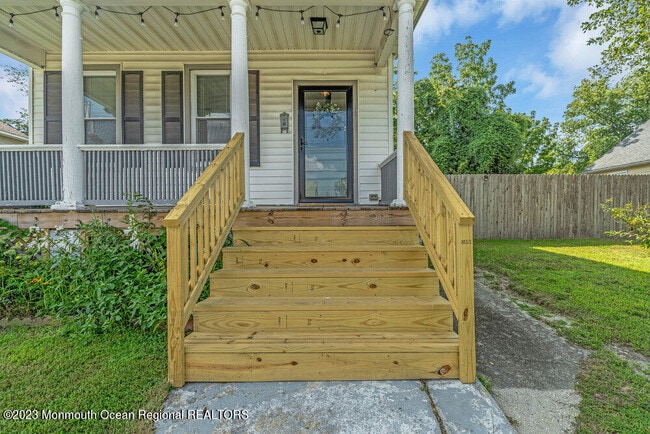 Photo - 112 Oxonia Ave