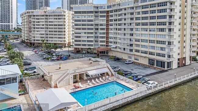1817 S Ocean Dr Unit 426