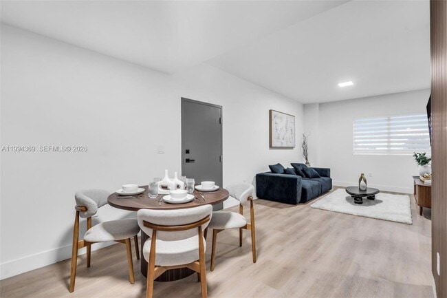 Photo - 3728 NW 19th Ave Unit 101