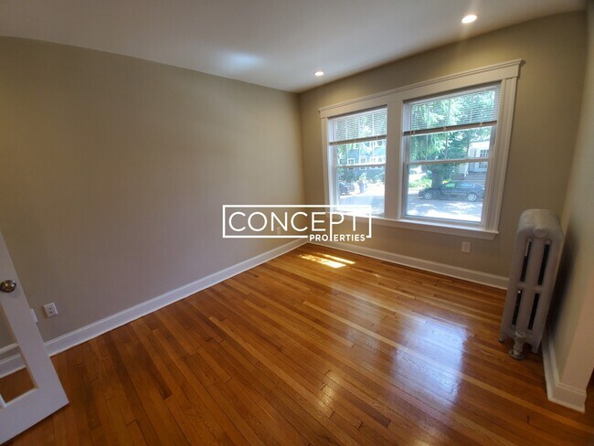 Photo - 21 Moraine St