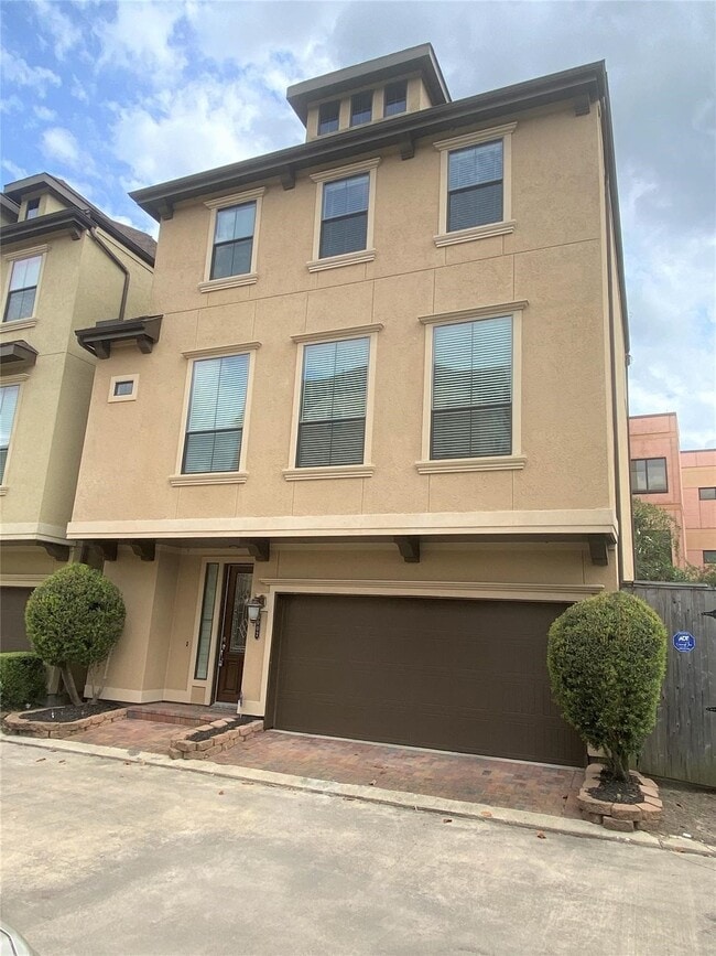 Photo - 3002 Soutine St