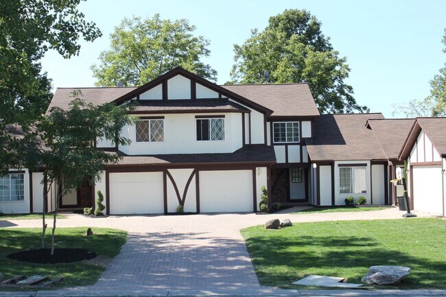 Photo - 8 Gothic Ln Townhome