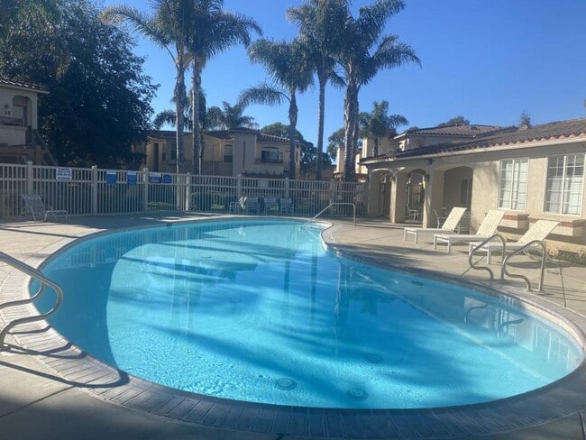 Photo - 310 W McCoy Ln Unidad 9H