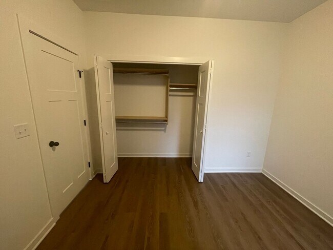 Photo - 11309-11311 W 35th St S