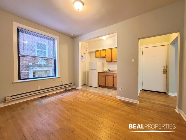 Photo - 721 W Barry Ave Condo Unit Studio