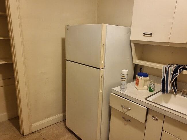 Photo - Glenmore Building