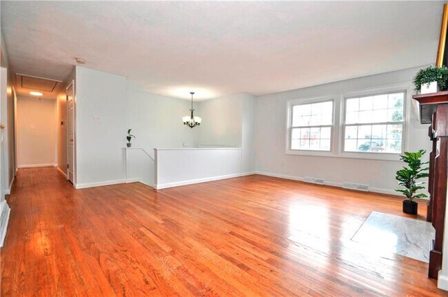 Photo - 1313 Star Ridge Dr