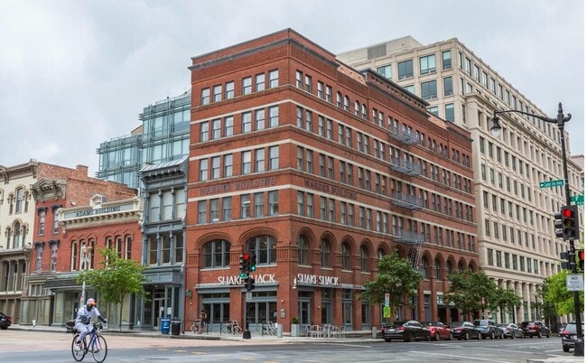 Photo - 912 F St NW Unidad 902