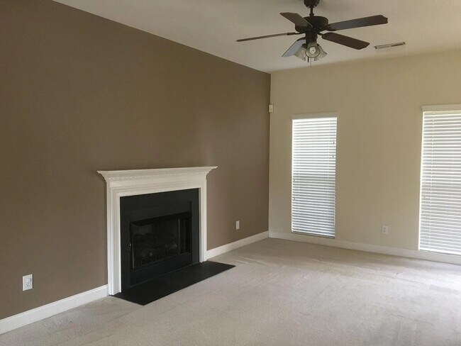 Photo - 2915 Atwood Rd