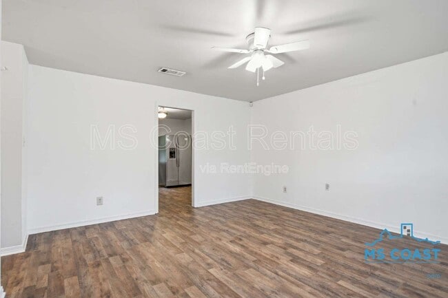 Photo - 1601 Lewis Ave