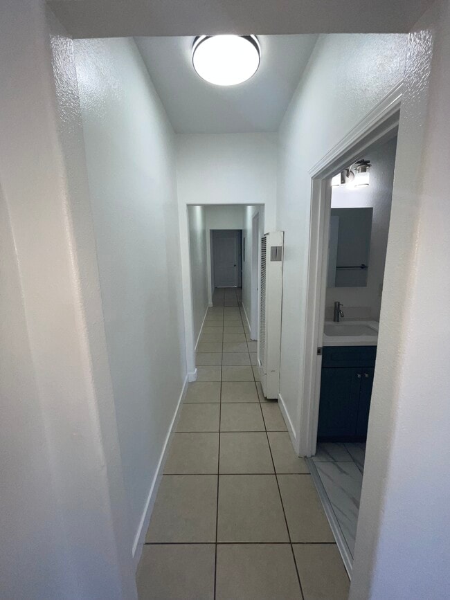 Photo - 4159 Naomi Ave