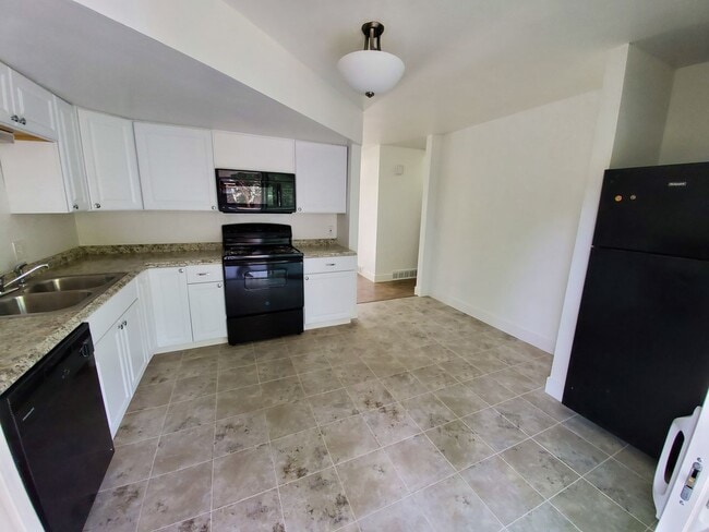 Photo - Close proximity to City Park!