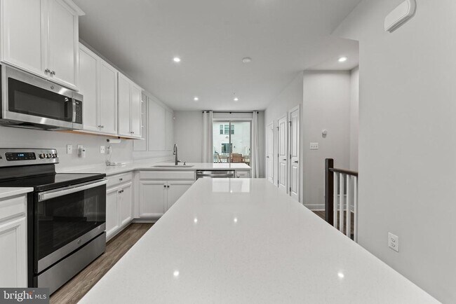 Photo - 224 S Newkirk St