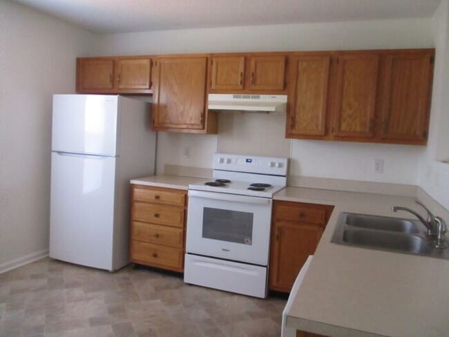 Photo - 279 Southaven Ct