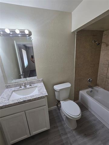 Photo - 7130 Hedge Dr