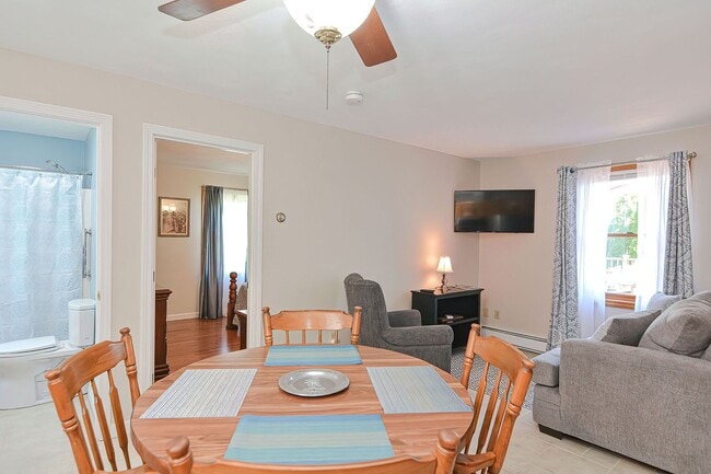 Photo - Winter rental: Dot's Place- (Utilities Included)