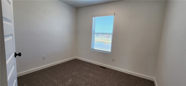 Photo - 1091 Kentucky Ave