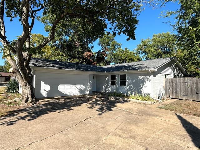 Photo - 1416 Timberlake Cir