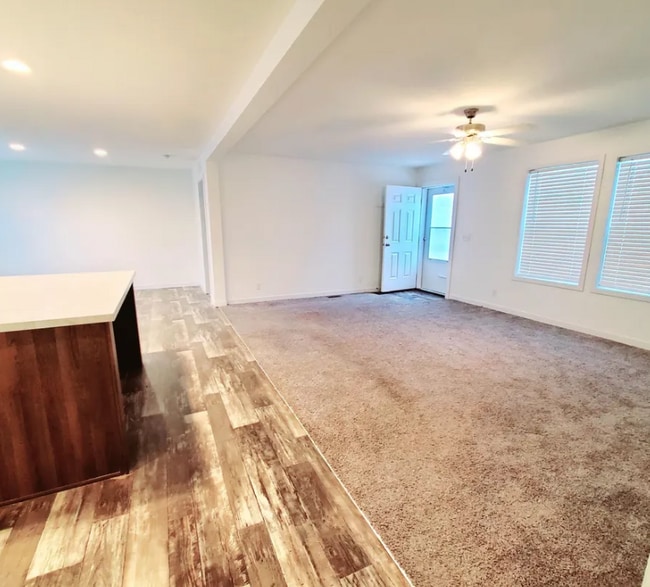 Photo - 9285 Windjammer Dr