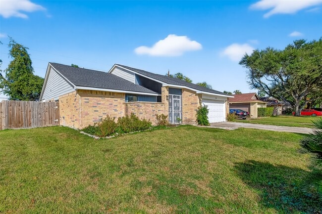 Photo - 5530 Oak Falls Dr