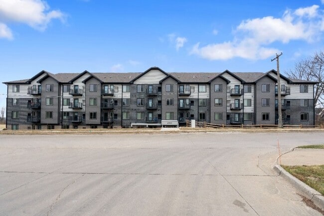 Building Photo - Coral North Apartments