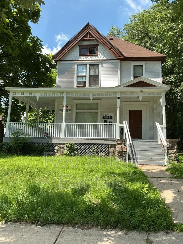 Building Photo - 11 N Normal St Unit Apt 3