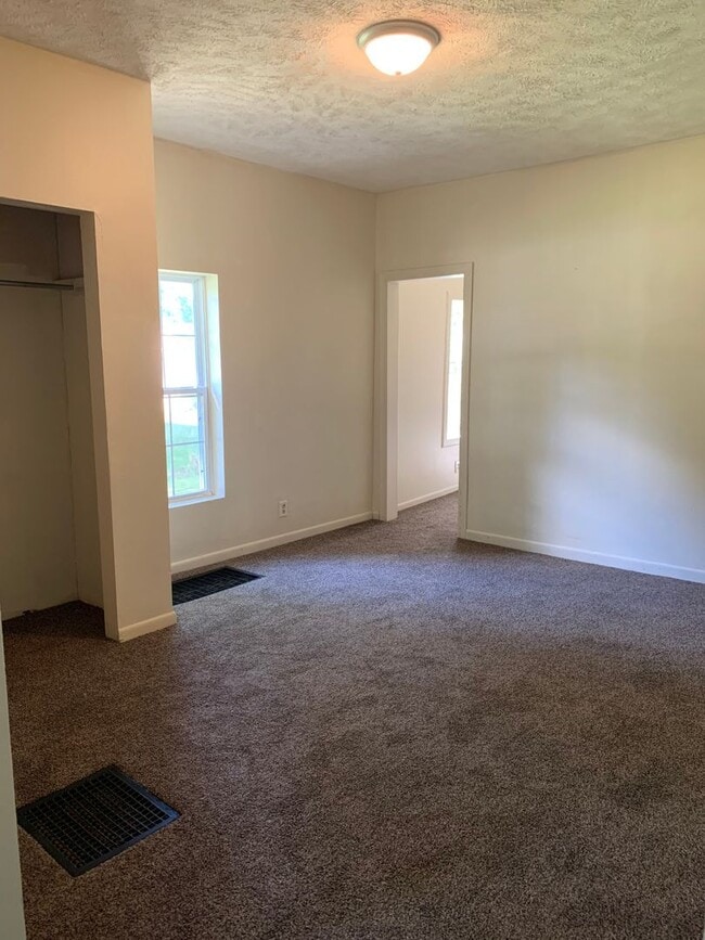 Photo - 822 Foote St