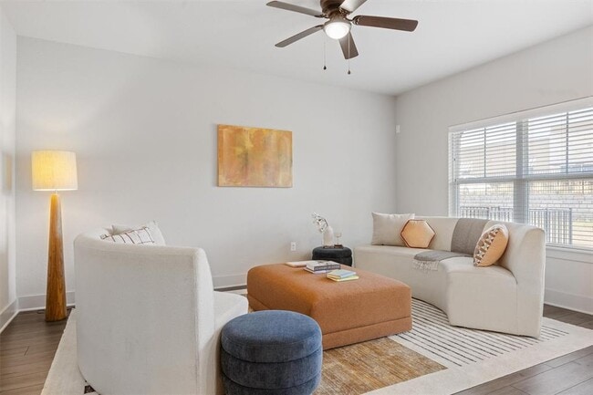 Building Photo - 2056 Local Rebel Lp