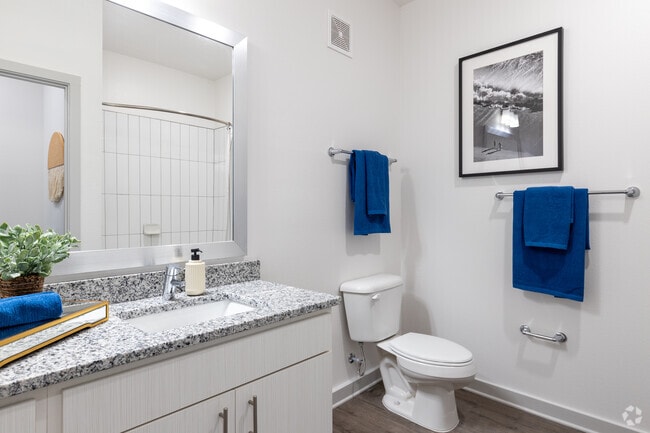 1BR, 1BA - 816SF