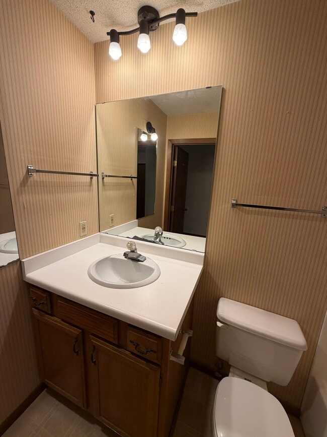Baño de la unidad 17 - 442 Belgrade Ave
