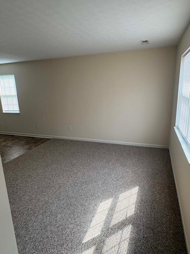 Photo - 1611 Flanigan Ct