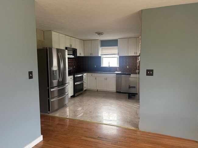 Photo - 628 Locust St NW