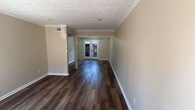 Photo - 5011 Meadow Ln