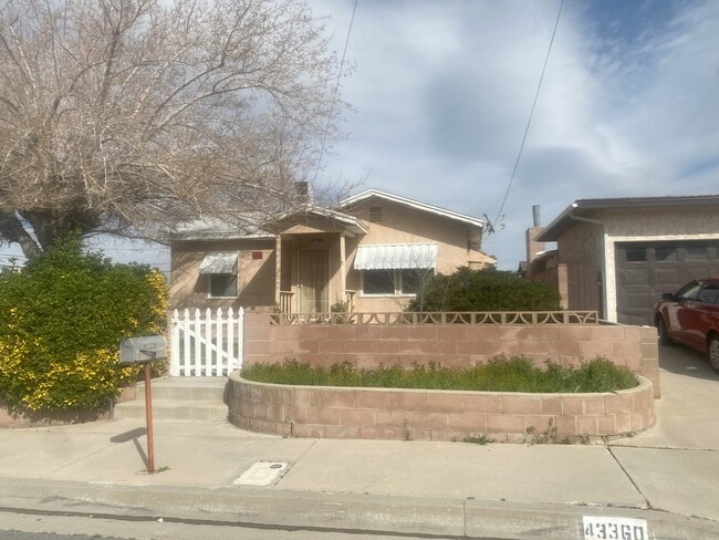 Building Photo - 43360 7th St E Rental