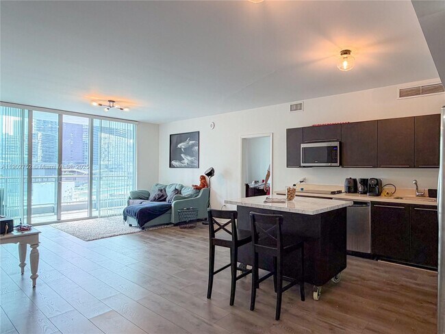 Photo - 90 SW 3rd St Unit 1116