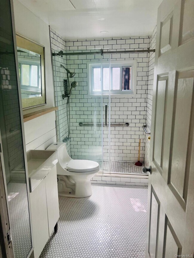 Photo - 25-40 Far Rockaway Blvd Unit 1
