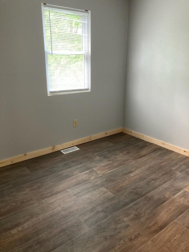 Photo - 80 Crihfield Dr Unit 80