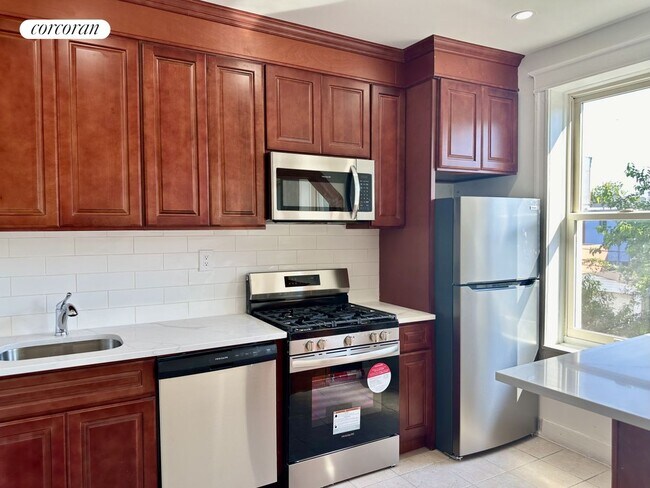 Photo - 205 31st St Apartment