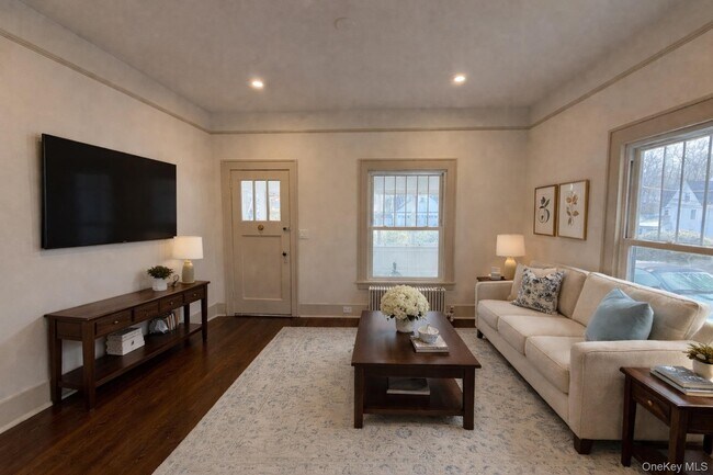 Photo - 41 Washington Pl