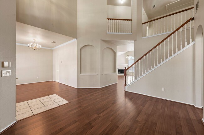 Photo - Spacious 4 Bedroom Home in Plano ISD Located in Bristol Pointe Estates.