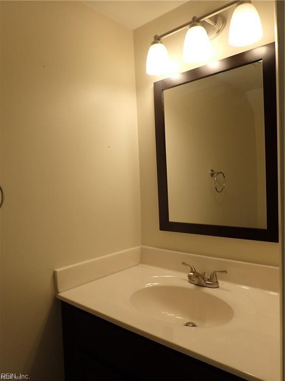 Photo - 834 N Buckingham Ct