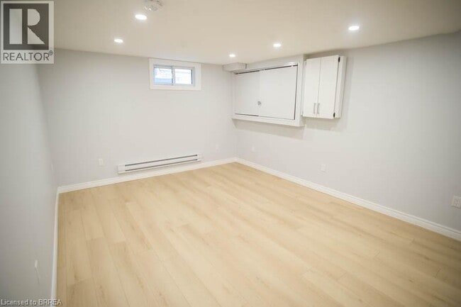 Photo - 415 Chatham St