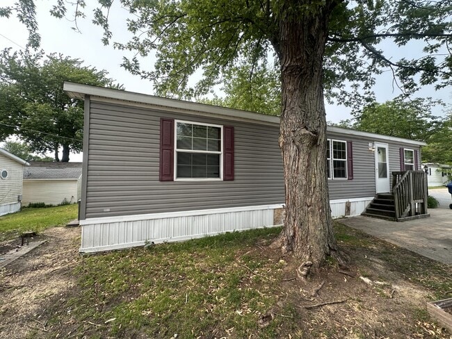 Photo - 76 E U.S. Hwy 6