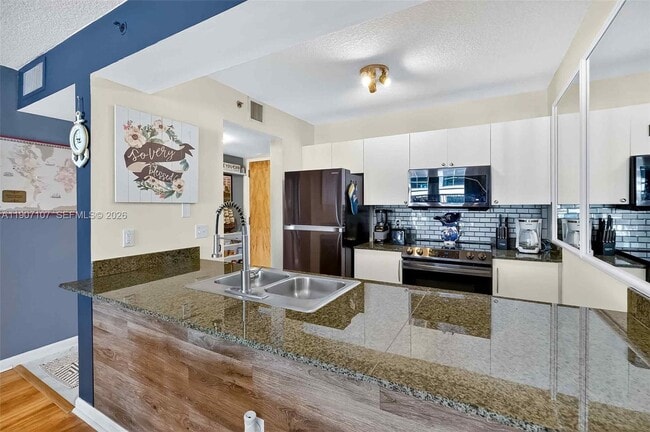 Photo - 1200 Brickell Bay Dr Unit 3914