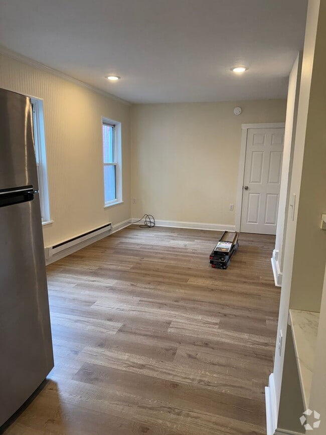 Building Photo - 809 Columbia Ave Unit Apt 3