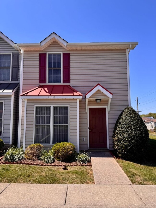 Building Photo - Townhouse for Rent in Liberty Square