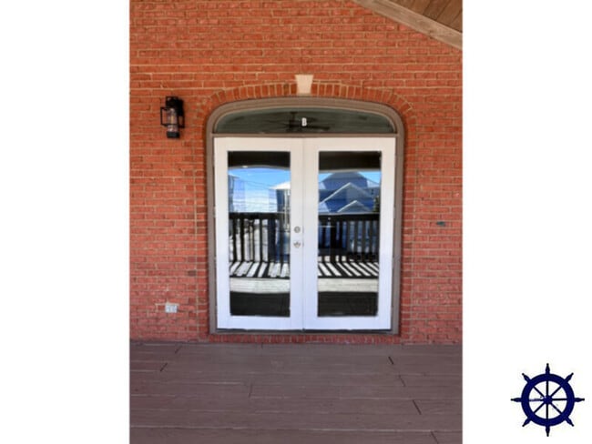 Photo - 5104 Gulf Dr